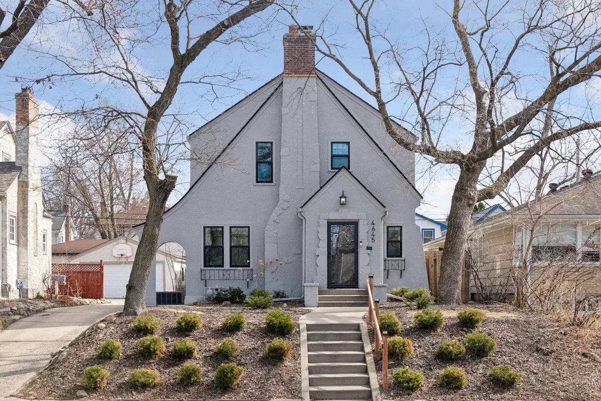 Minneapolis, MN 55410,4645 France AVE S