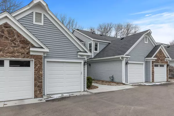 Eden Prairie, MN 55346,7303 Penny Hill RD