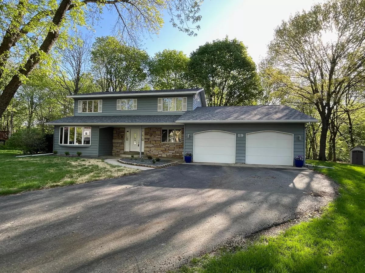 North Mankato, MN 56003,19 Robin CT