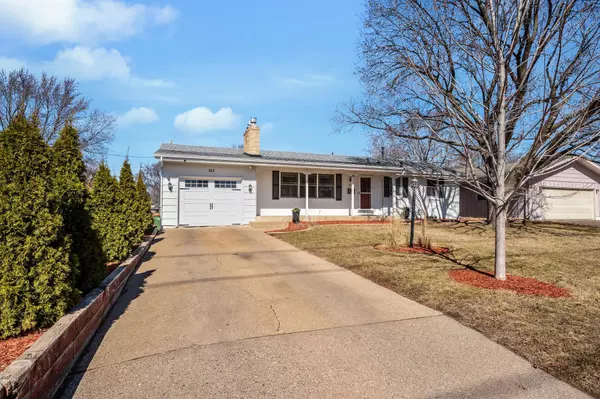 Osseo, MN 55369,517 Broadway ST E