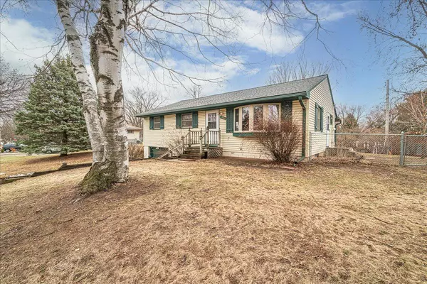 Oakdale, MN 55128,6560 3rd Street CT N