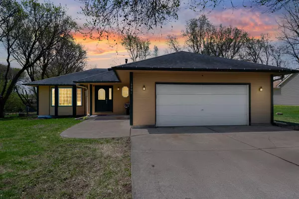 19994 Gary ST NW,  Elk River,  MN 55330