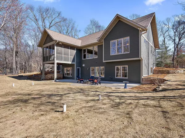 Hudson, WI 54016,233 Starrwood