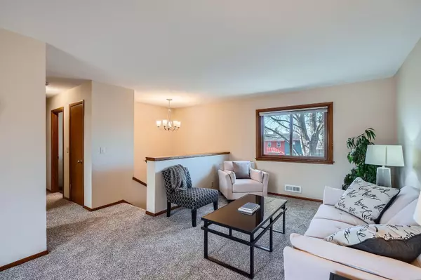 Cottage Grove, MN 55016,8191 Henslowe AVE S