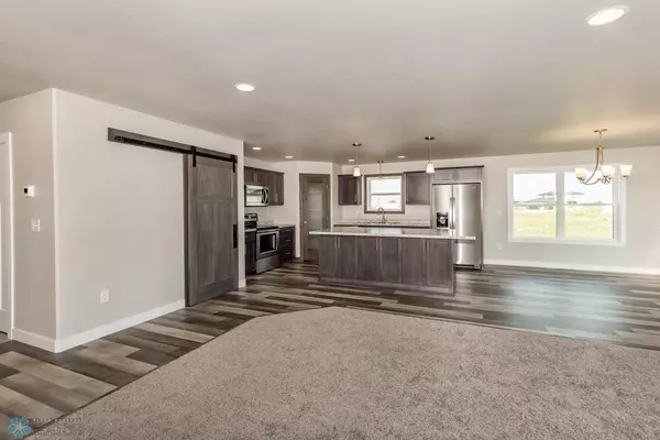 Casselton, ND 58051,489 Goose LN S