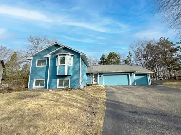 9445 Parkside CT,  Champlin,  MN 55316