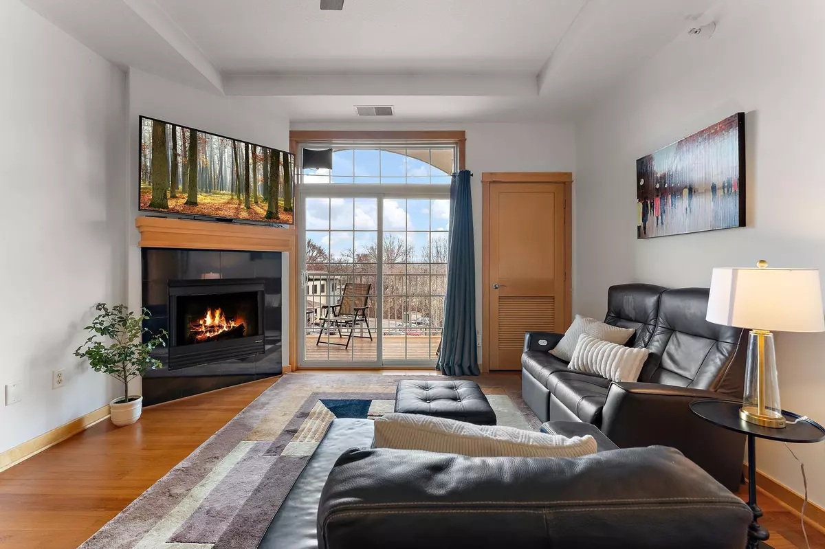 Oak Park Heights, MN 55082,14937 60th ST N #305