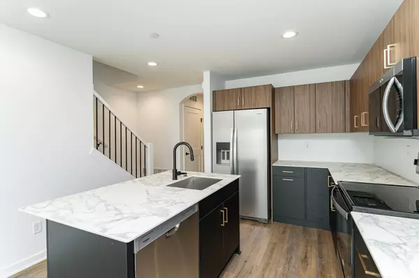 Rochester, MN 55906,1093 Century Village LN NE