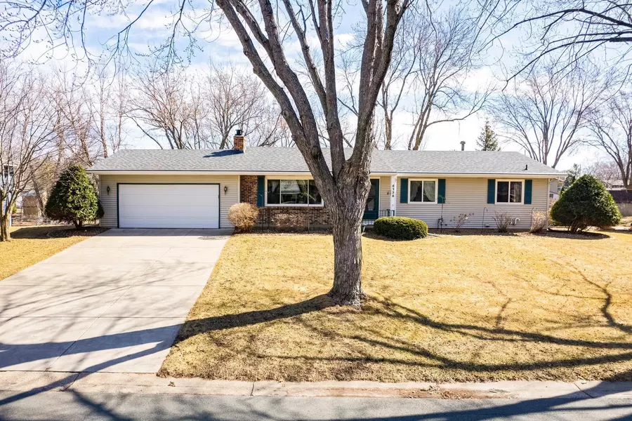4338 Sequoia DR, Eagan, MN 55122