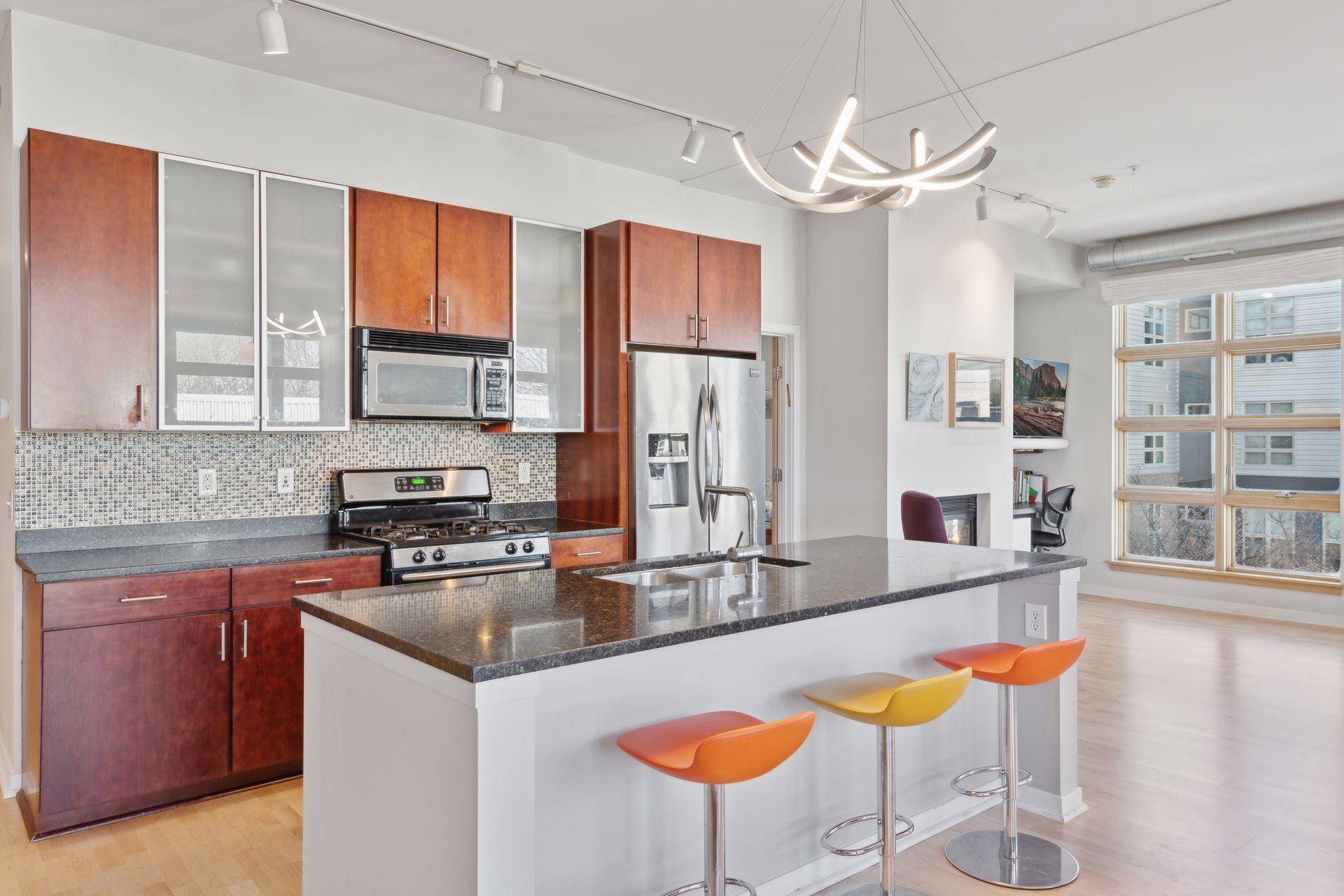 Minneapolis, MN 55408,2840 Bryant AVE S #E302