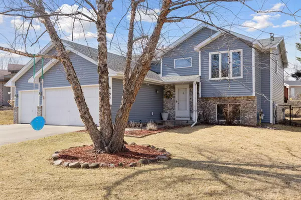 Cottage Grove, MN 55016,8194 Jeffery LN S