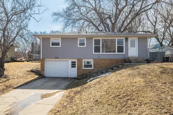 210 4th ST NE, Byron, MN 55920