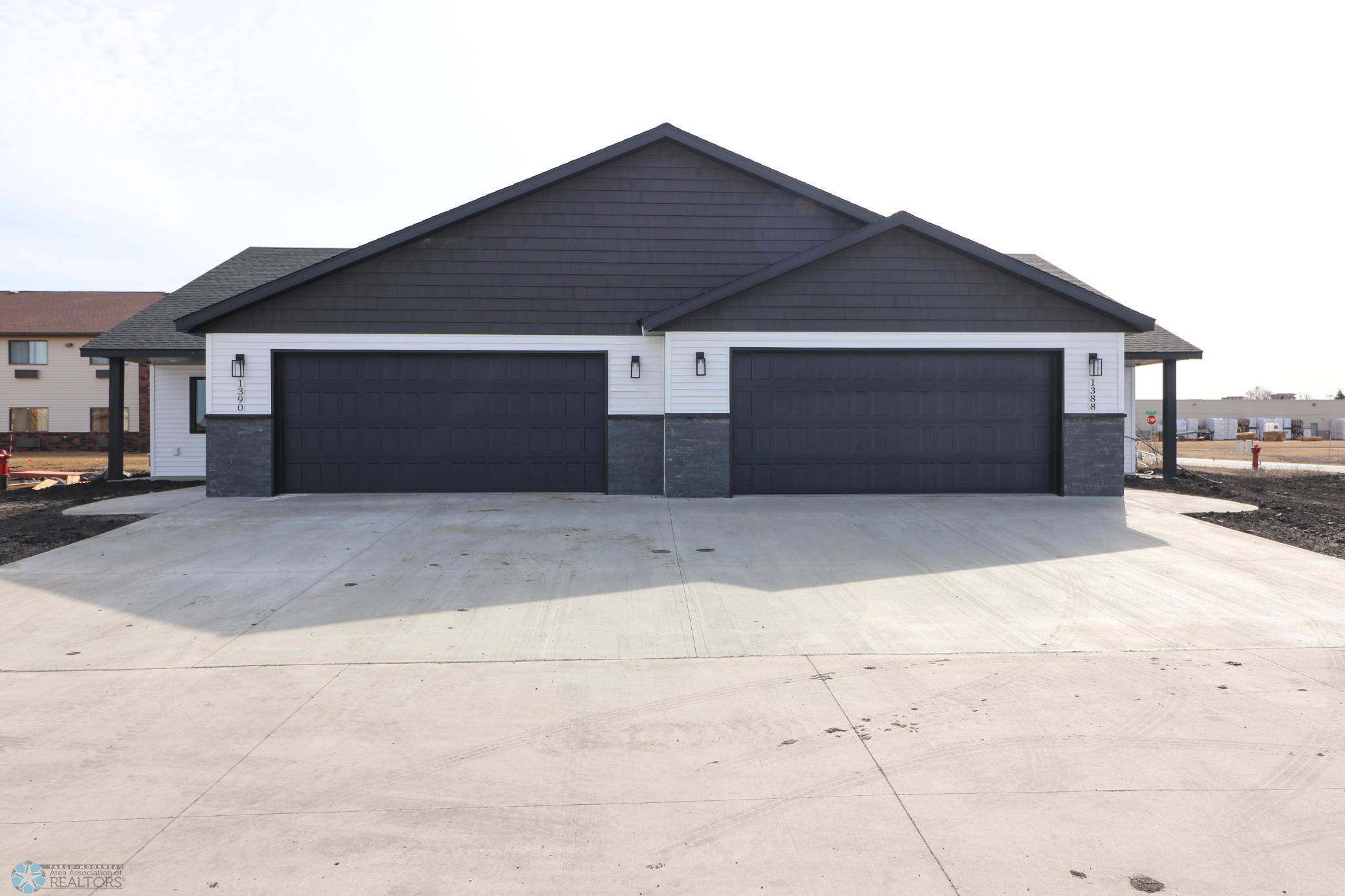 Wahpeton, ND 58075,1416 Prairie Lane