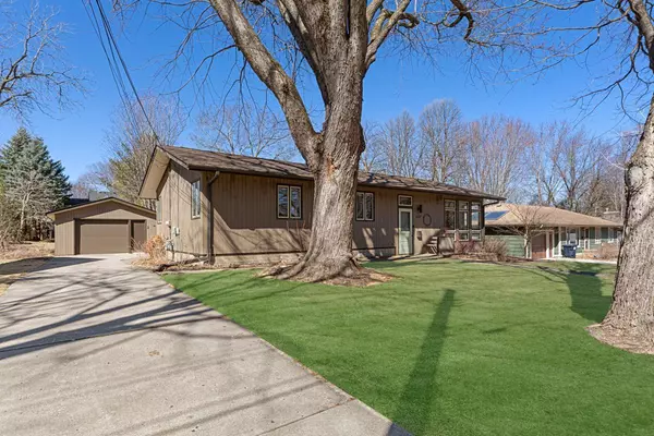 Northfield, MN 55057,307 Cherry ST