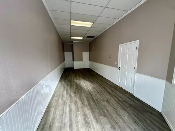 Fergus Falls, MN 56537,123 E Lincoln AVE #Suite 1