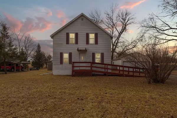 Morristown, MN 55052,26 E Chestnut ST