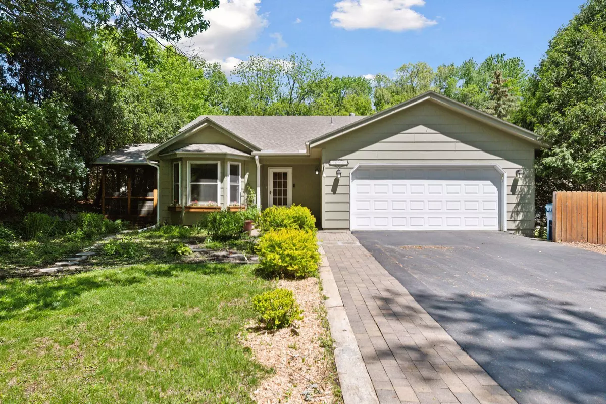 Shorewood, MN 55331,21986 Bracketts RD
