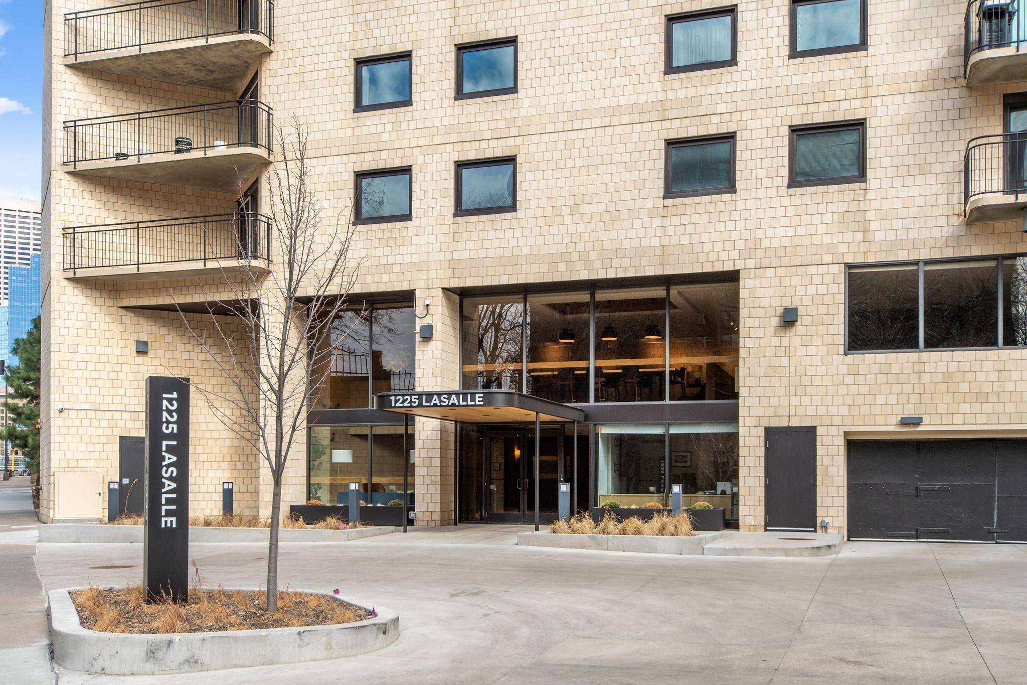Minneapolis, MN 55403,1225 Lasalle AVE #708