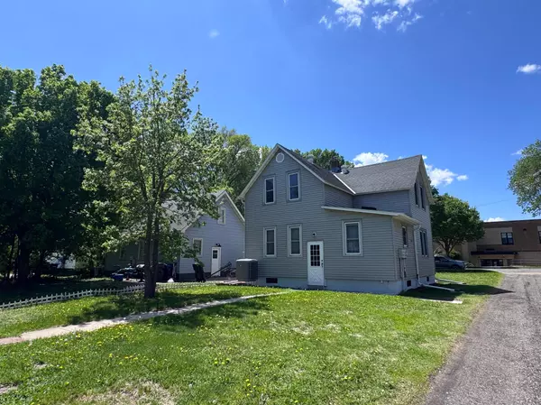 Fergus Falls, MN 56537,915 S Union AVE