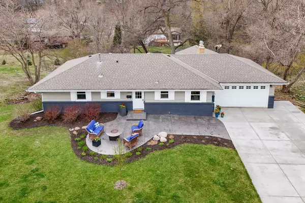 Minnetonka, MN 55343,4840 Barbara DR