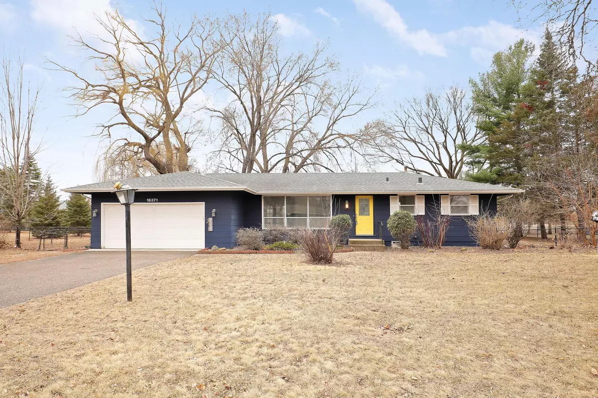 Eden Prairie, MN 55344,16371 Westgate TRL