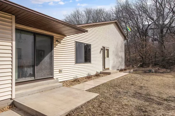 Apple Valley, MN 55124,8574 134th ST W