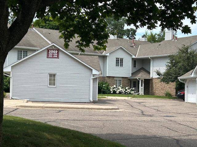 Eagan, MN 55123,3569 Blue Jay WAY #201