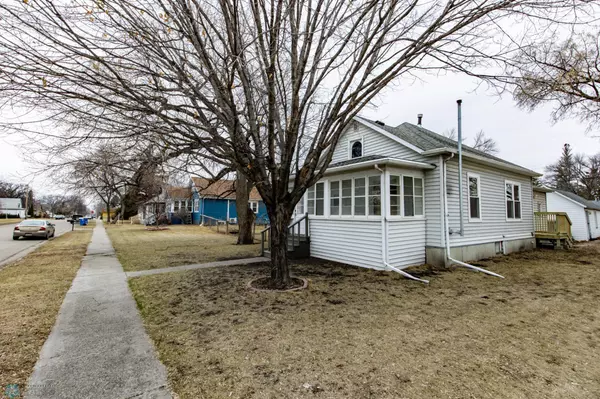 Dilworth, MN 56529,302 1st AVE SE