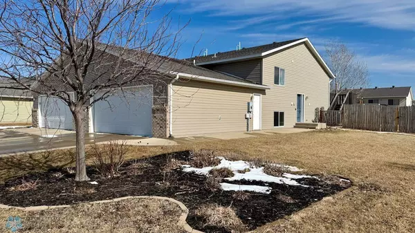Fargo, ND 58104,4794 Harvest DR S