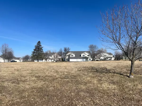Winsted, MN 55395,316 N Sunfish LN