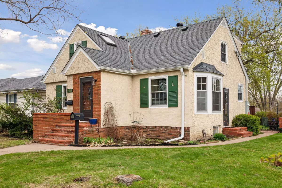 Columbia Heights, MN 55421,3985 Reservoir BLVD