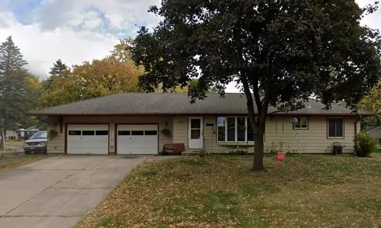 8535 Inman AVE S, Cottage Grove, MN 55016