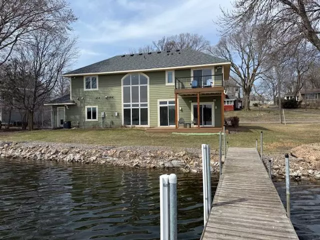 1926 Fagerness Point RD, Orono, MN 55391