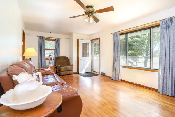 Moorhead, MN 56560,929 16th ST N