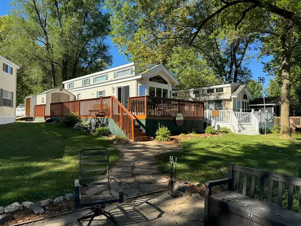 18096 Browns Lake RD ##17,  Richmond,  MN 56368