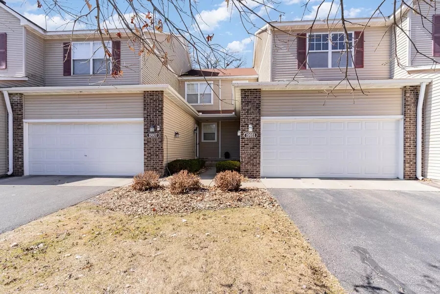 19931 Langford LN #803, Farmington, MN 55024