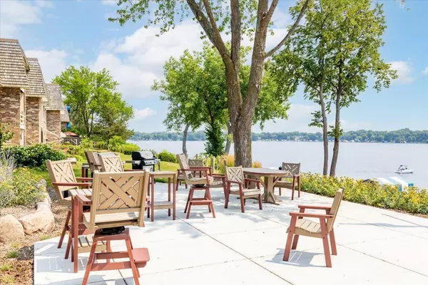 4397 Wilshire BLVD #107 Mound, MN 55364