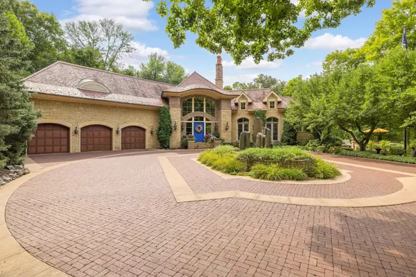 621 Ferndale RD W,  Wayzata,  MN 55391