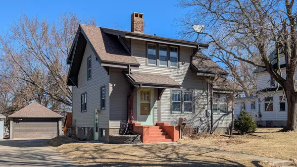 Albert Lea, MN 56007,329 E 3rd ST