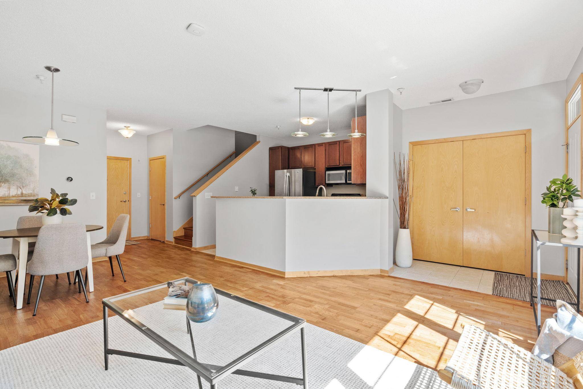 Saint Paul, MN 55114,820 Emerald ST #124