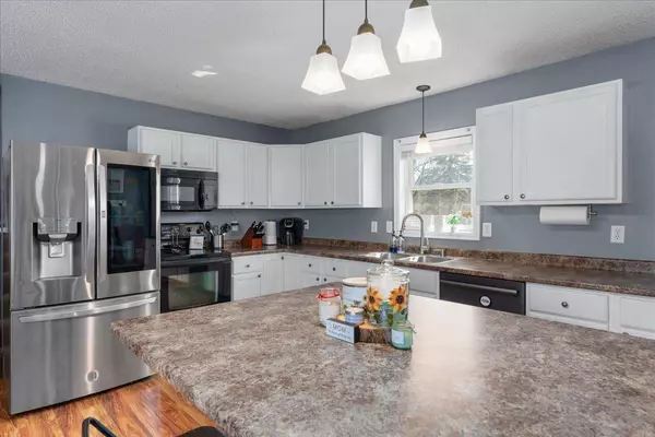 Prescott, WI 54021,805 Hilton ST