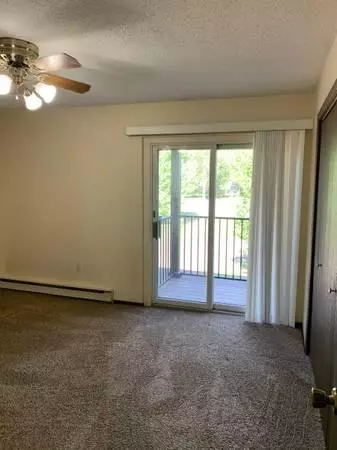 North Mankato, MN 56003,418 Allan AVE