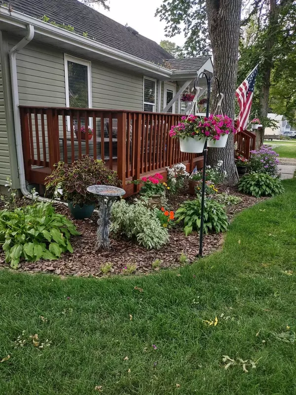 Detroit Lakes, MN 56501,1140 Linden LN