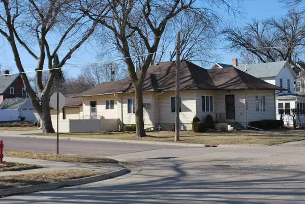 Fairmont, MN 56031,408 S Prairie AVE