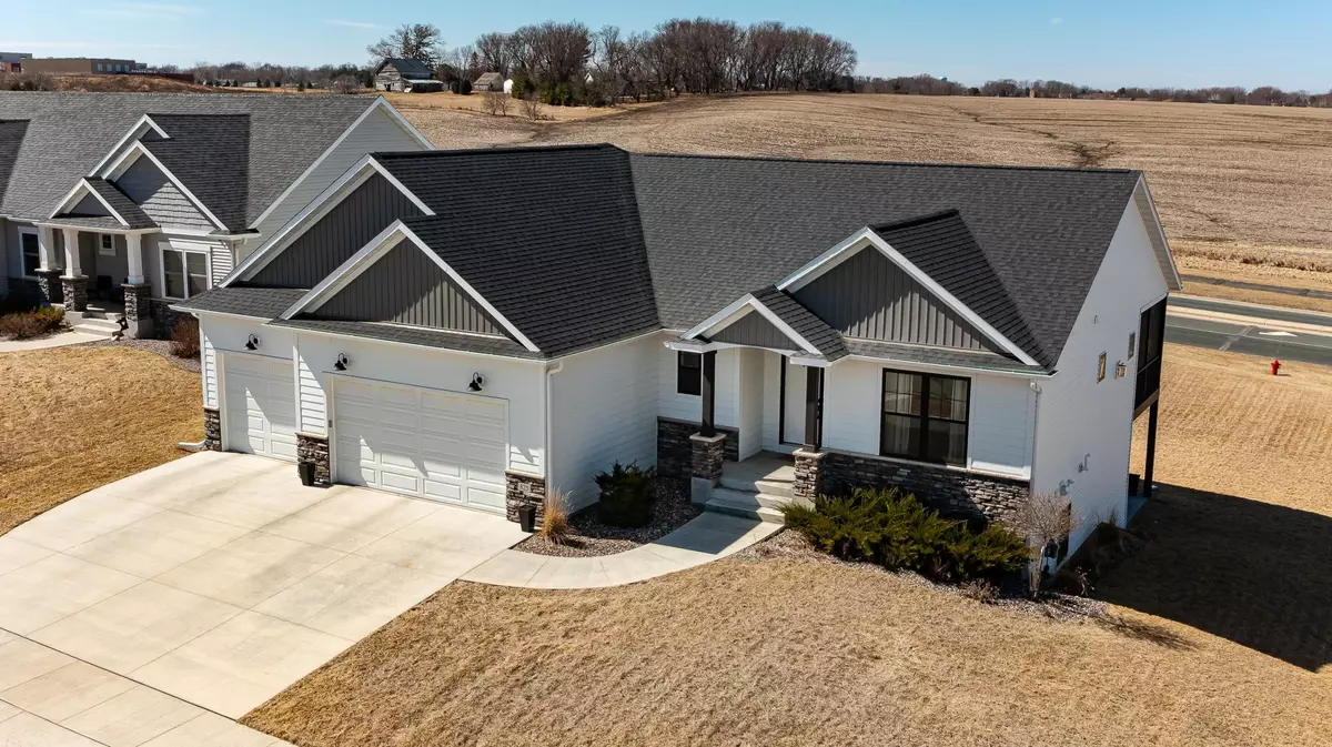 Byron, MN 55920,825 Grand Ridge DR NE