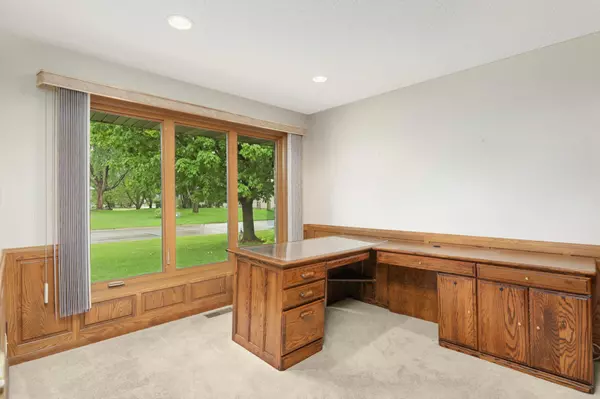 Champlin, MN 55316,6634 119th PL N