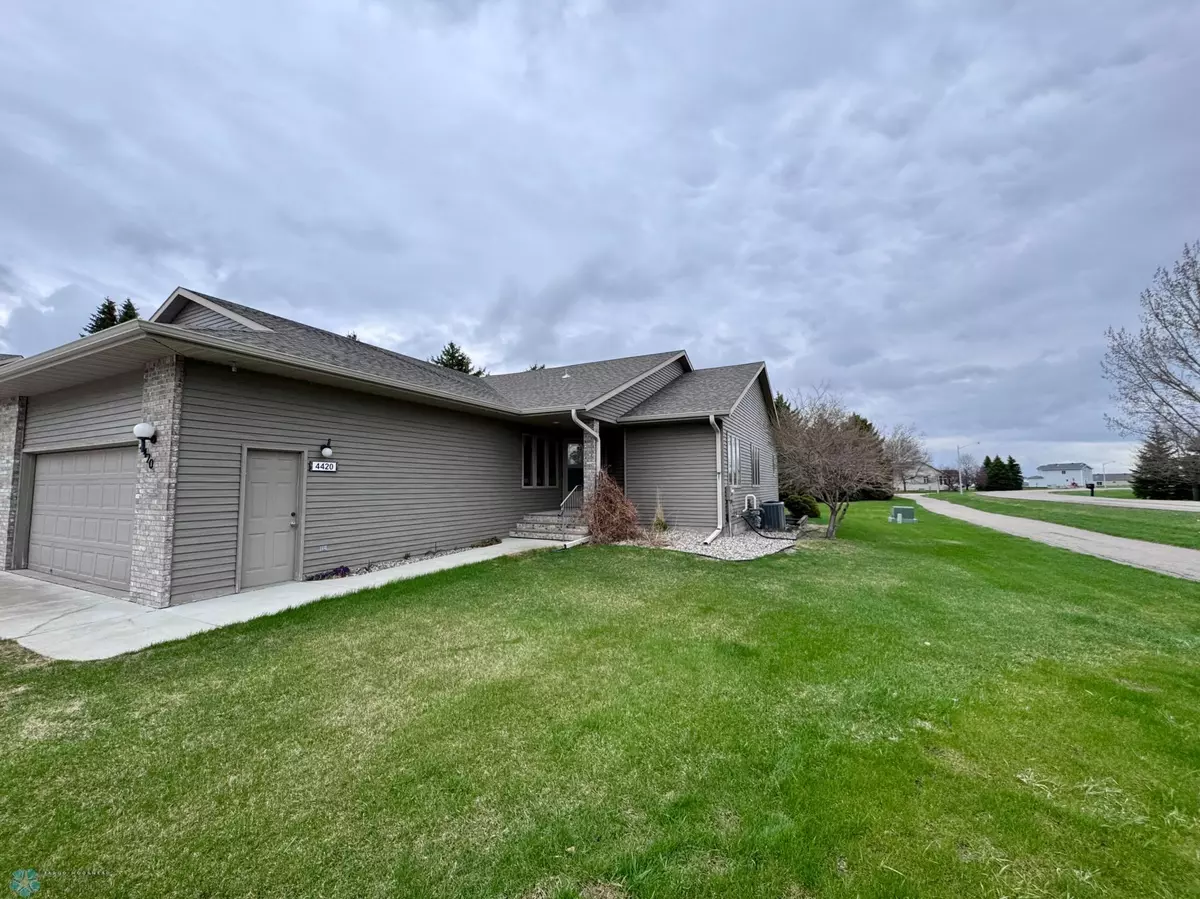 Moorhead, MN 56560,4420 S River Haven RD