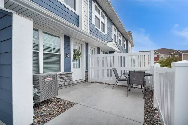 Blaine, MN 55449,11020 Yalta ST NE #B