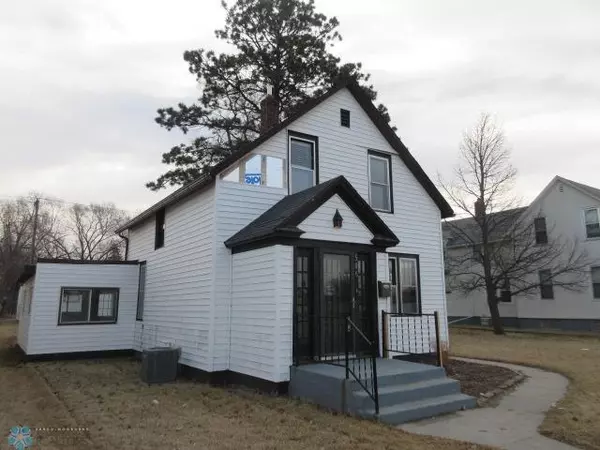 506 3rd AVE NW,  Jamestown,  ND 58401