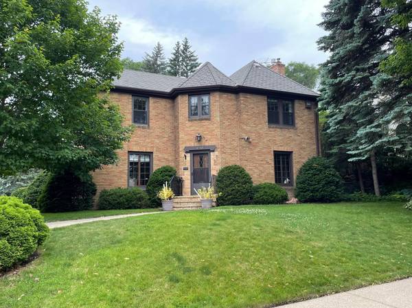 5352 15th AVE S, Minneapolis, MN 55417
